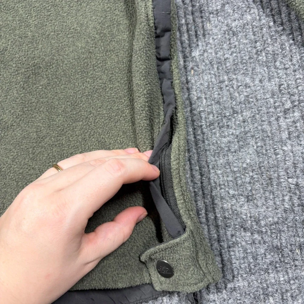 The North Face Pullover Mens M TKA 200 Fleece 1/4 Zip Jacket Green